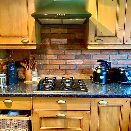 Homestay London Bedroom In Secure Leafy Area
