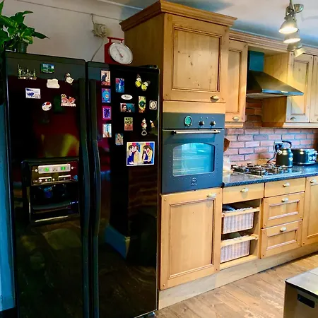 Homestay London Bedroom In Secure Leafy Area