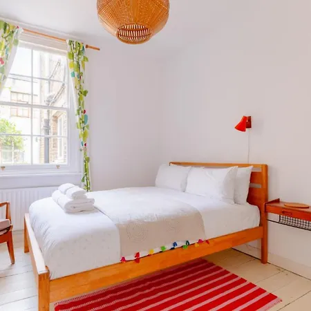 Apartmán Redesigned 1bd Victorian Coach House Dalston Londýn