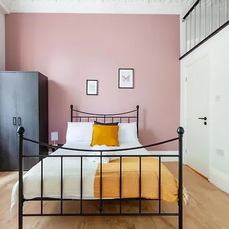 Bayswater Bliss *