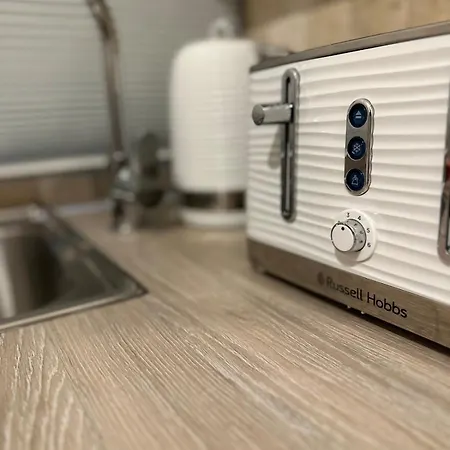 2 Bedroom Flat By Bridge & The Shard * Лондон