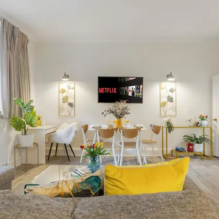 Apartment Modern Near Museum