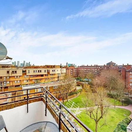 Amazing Location 1 Bd Flat On St Katharine's Docks *