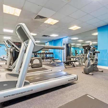 Monopoly Suite- Luxurious- High Tech And Spacious In Battersea London