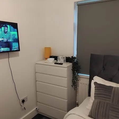 Luxurious Space Guest house *