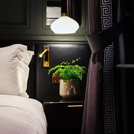 The Mayfair Townhouse - An Iconic Luxury