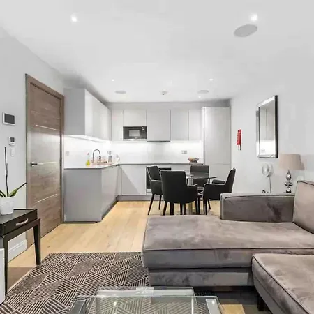 Contemporary 1-bedroom Near Tower Bridge & Bridge -ideal For Extended Apartment *