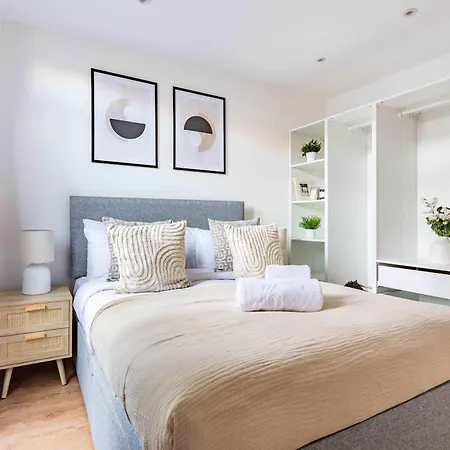 Bnbnova - Fitzrovia With Balcony Near Oxford Circus Apartment *