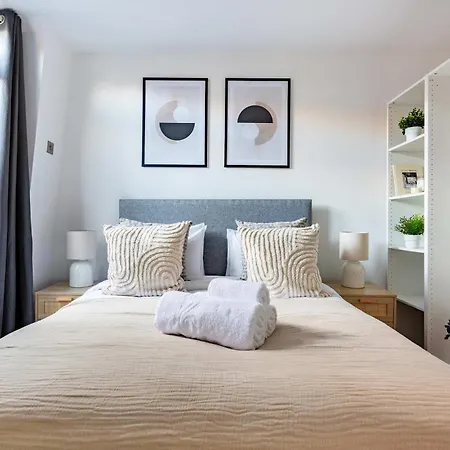Bnbnova - Fitzrovia With Balcony Near Oxford Circus Apartment London