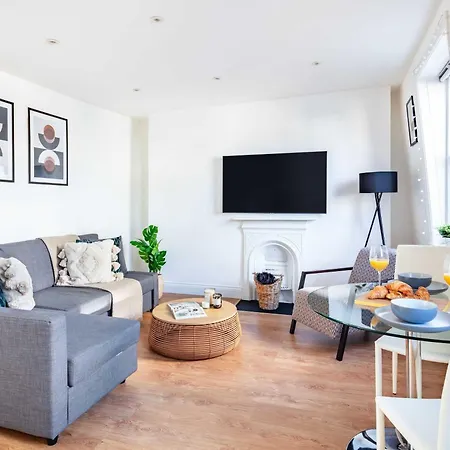 Apartment Bnbnova - Fitzrovia With Balcony Near Oxford Circus London