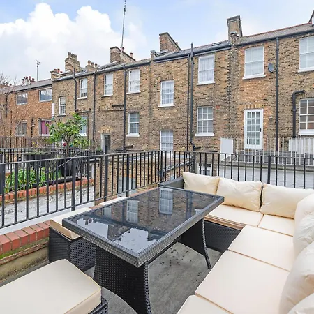 New Stylish 3-bed Pimlico House Near Big Ben