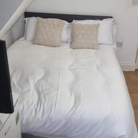 Archway Court * London