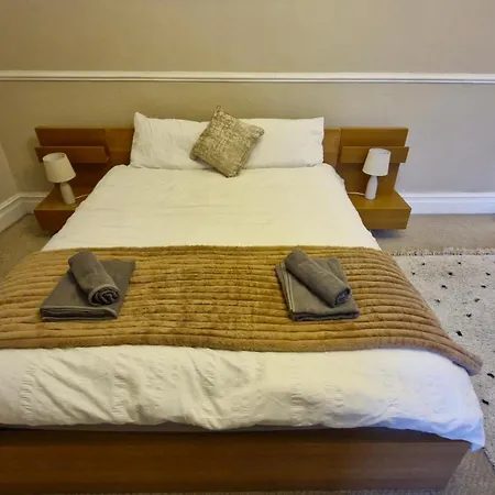 Charming Flat In Wimbledon Apartment *