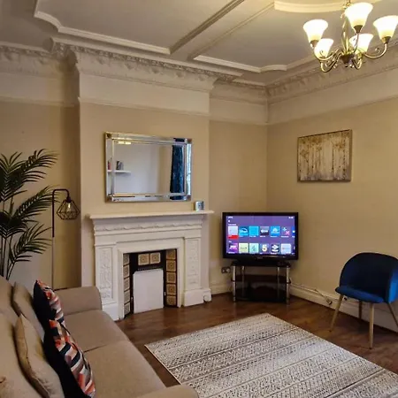 Charming Flat In Wimbledon