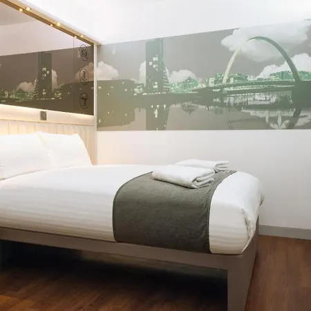 Point A Liverpool Street 3*