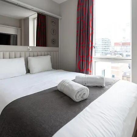 Point A Liverpool Street Hotel