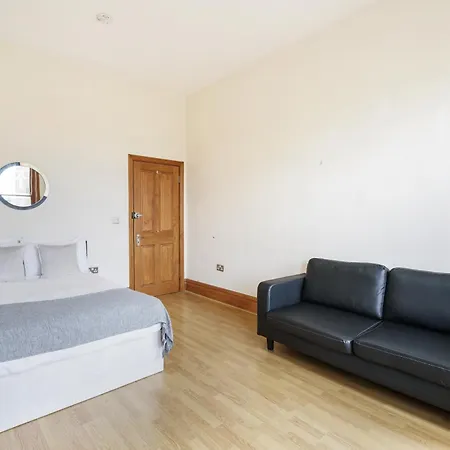 Quarto em Acomodações Particulares Elgin Avenue Hububb *