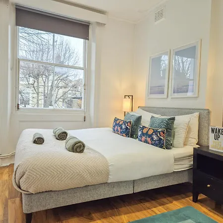 Stylish 2-bedroom Near Abbey Road, Maida Vale Apartment *