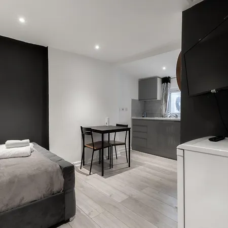 Apartment Edgware Road