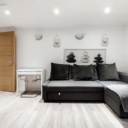 Apartment Edgware Road London