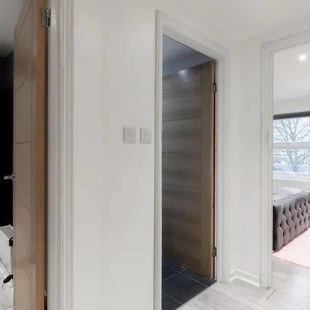Apartment Edgware Road London