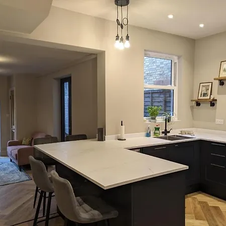 Newly Refurbed House, Barons Court London