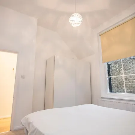 Stylish 2 Bedroom Flat In Notting Hill Apartment *