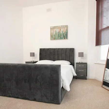 Stylish 2 Bedroom Flat In Notting Hill Apartment