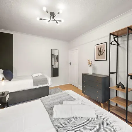 Spacious 4br, Sleeps 7, Garden, Free Parking London