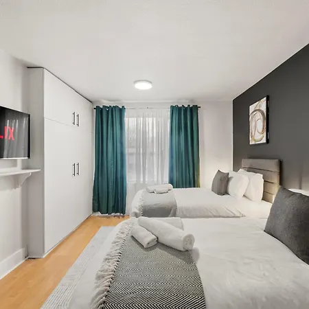 Spacious 4br, Sleeps 7, Garden, Free Parking