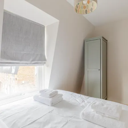Apartment Cosy 4bd Flat In Stockwell With Private Patio London