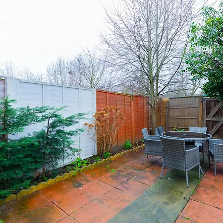 Cosy 4bd Flat In Stockwell With Private Patio *
