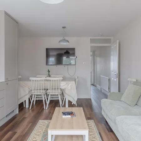Cosy 4bd Flat In Stockwell With Private Patio Apartment