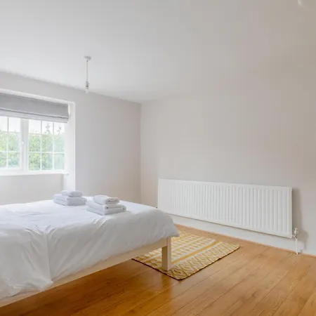 Cosy 4bd Flat In Stockwell With Private Patio London