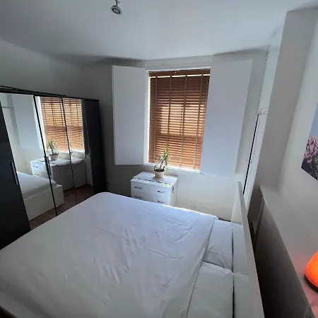 One Bedroom Flat Sw8 Apartment *