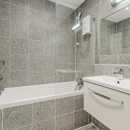 Apartment Stunning 2br Flat Btw Soho & Covent Garden *