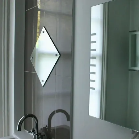 The Camden Chic Townhouse - Accommodates 14 Guests Appartamento