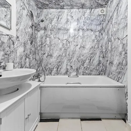 Centre Fbs Spacious Flat Londres