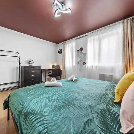 Centre Fbs Spacious Flat