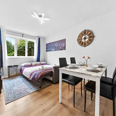 Centre Fbs Spacious Flat Appartement