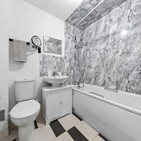 Appartement Centre Fbs Spacious Flat