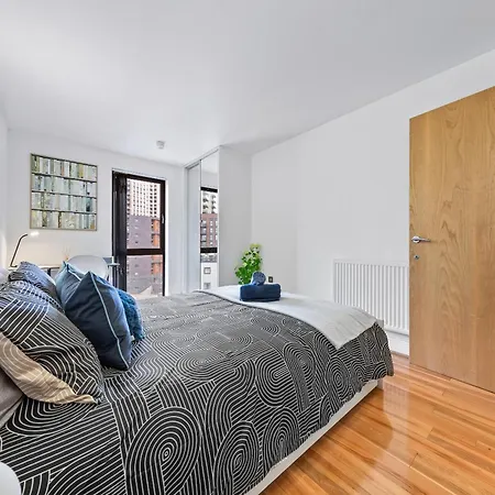 Bright Canning Town Fbs Long Term Retreat London