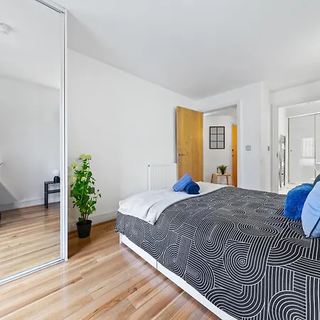 Bright Canning Town Fbs Long Term Retreat