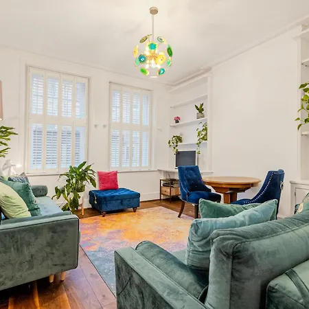 Apartment New Listing! 1br In London, 5 Min Tube London
