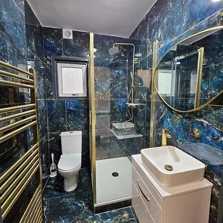 Sensational London-callcott * London