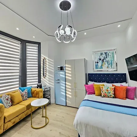 Sensational London-callcott