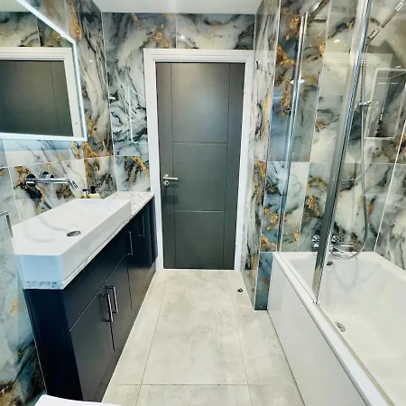 Apartment The Luxuries Marylebone Apt, 5 Min From Station! London