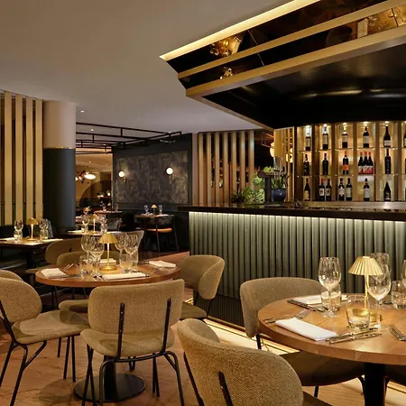 Montcalm East, Autograph Collection 5* London