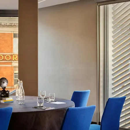 Montcalm East, Autograph Collection 5* London