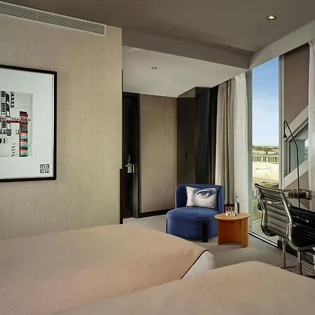 Montcalm East, Autograph Collection London